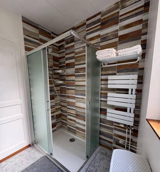 בר-לה-דוק Luxury Room - Havre De Paix Avec Jacuzzi Prive מראה חיצוני תמונה